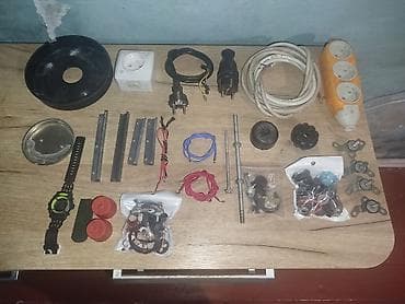 gidrafon temiri: Elektrik və məişət təmiri üçün müxtəlif xırda hissələrdən ibarət — 1