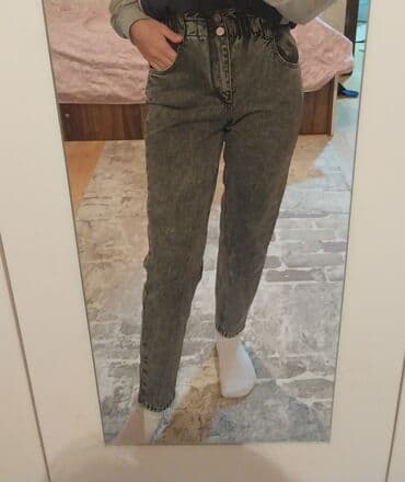 kətan şalvarlar: Şalvarlar,1 nin qiyməti 15 dir.Hər biri 1-2 dəfə geyinilib,baha — 2