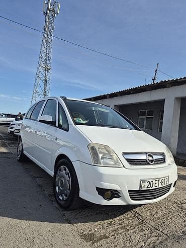 Opel Meriva: 1.3 l | 2006 il 291000 km Hetçbek