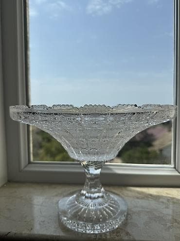 meyve qabl: Tom - Material: qalın, şəffaf kəsilmiş şüşə - Dizayn: klassik əl işinə — 2