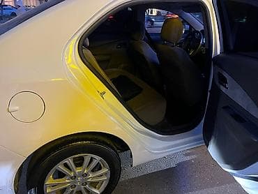e 250 cdi: Chevrolet Cobalt: 1.5 l | 2022 il 200000 km Sedan — 8