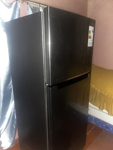 soyuducu 2 əl: İki qapılı soyuducu (yuxarıda dondurucu), paslanmayan polad rəngində — 1