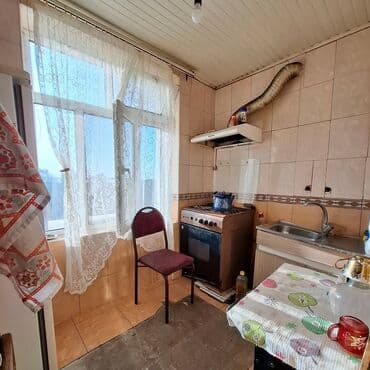 şirvan əmlak az: Sirvan seherinde 10 sayli orta məktəbin yaxinliginda 3 otaqli menzil — 12