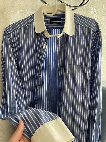 xs olcu: Kişi köynəyi – mavi-ağ zolaqlı, kontrast ağ yaxalıq və manjetlər - — 1