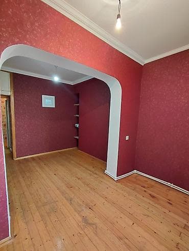 kire evler: Yeni Günəşli qəsəbəsi,Samir Cəfərovda, 2ci mərtəbədə,1 otaqlının 2 — 1