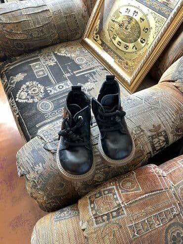 toxunma jilet modelleri: Uşaq ayaqqabıları dəsti - 1 cüt qara uşaq botu: bağlanma sistemi — 1