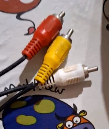 BMW: TV box. TƏCİLİ !!! Krosno aparatı satılır. Çox az işlənib. Yeni — 4