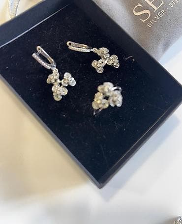 bts canta: Dəstə daxildir: Üzük, Sırğa, Gümüş — 3