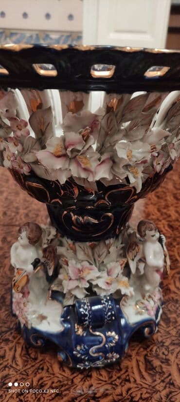 meyvə qablari: Əl işi olan original vaza.Təkrarı yoxdur. Qiyməti 300 man — 2