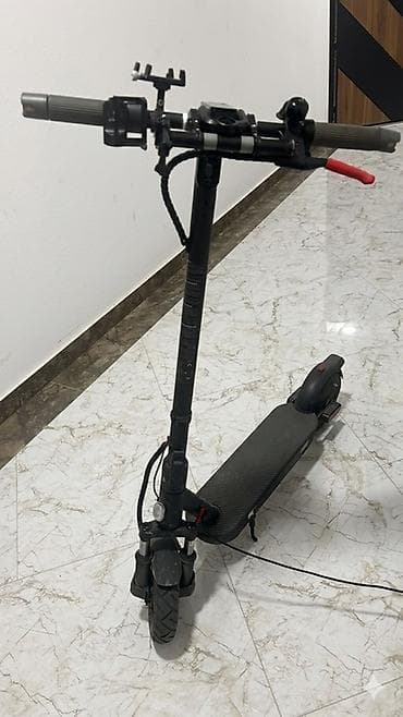 İşlənmiş Elektrik samokat 11", 501 - 750 Vt, 16 - 25 km/s, Ünvandan götürmə — 1