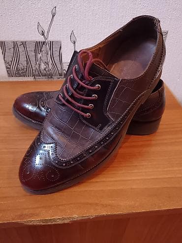 Kişi dəbli klassik ayaqqabıları - Model: broq (wingtip) üslubunda — 4