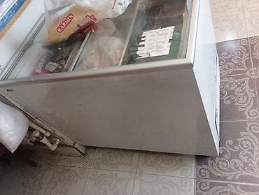 Şəxsi əşyalar: 300 l Dərin dondurucu 250 Azn. Tecili satilir.Ünvan Yeni — 1