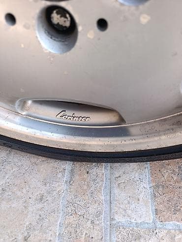 15 disqi: R17 lorincer disqiler cat svarkasiz kraskasi zeifdi ona gorede qiymet — 6