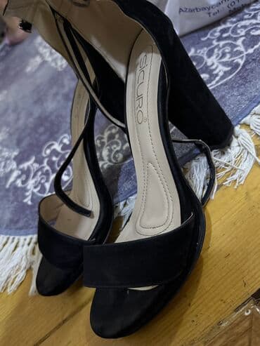 туфли новая не разу не одевала: Туфли, Размер: 39, цвет - Черный, Б/у — 2