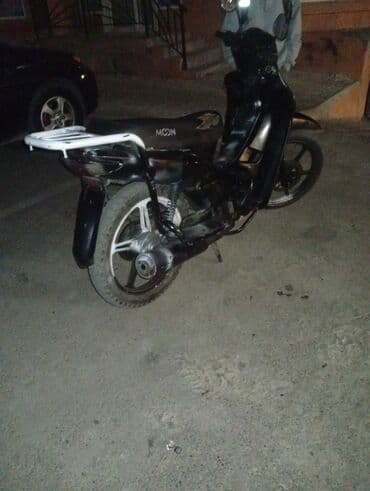 jonway moped: Moon — 4