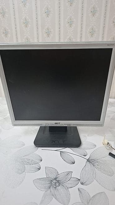 Acer LCD monitor tam işləkdi problemi yoxdur - Təxmini diaqonal