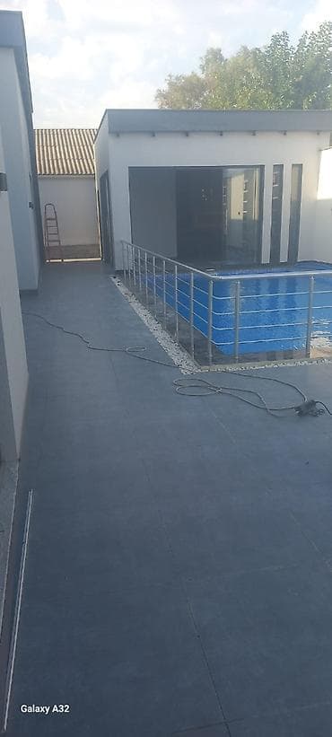 borular: Balkon məhəccəri, Paslanmaz polad — 1
