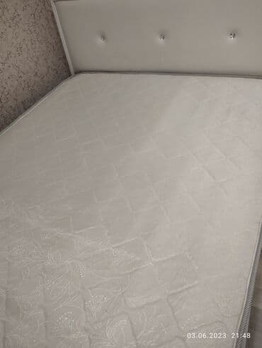 Продаю матрас 140/190 состояние отличное