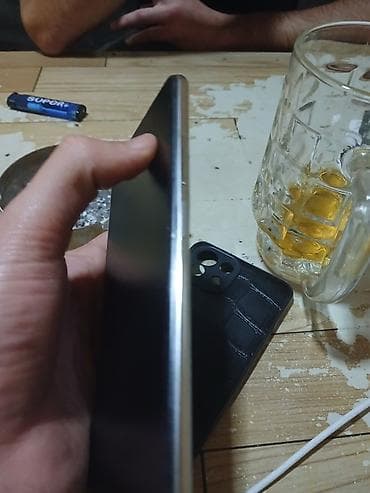 mi12 lite: Xiaomi Mi 11 Lite, rəng - Ağ, 
 Qırıq — 4