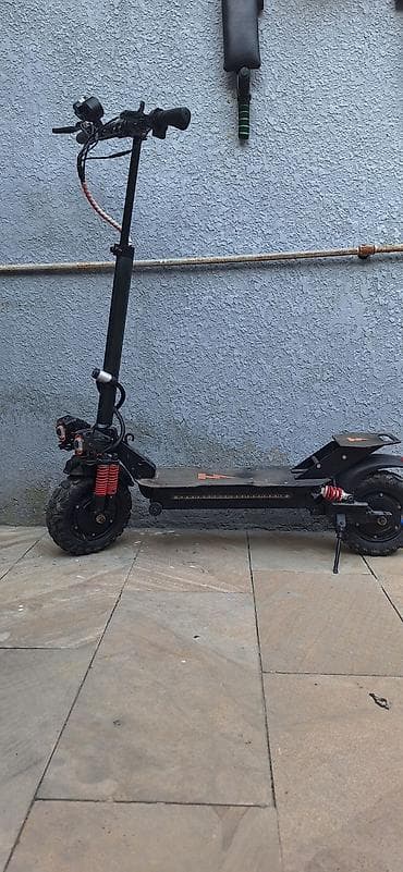 suru: Elektrik skuter – off-road təkərlərlə gücləndirilmiş, ikili — 1
