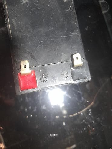 аккумуляторы в баку: Salam akü satılır 12v 9amper sadəcə suyu deyişilmelidi bele islekdir — 1