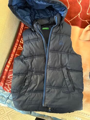 φορμα εξοδου benetton: 7-8 yaş Benetton firmasi 25 azn balaca oldugu üçün satilir — 1