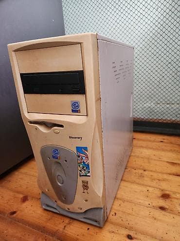 kompüter stolüstü: Köhnə nəsil stolüstü kompüter dəsti - Sistem blokları: - Compaq Evo — 4