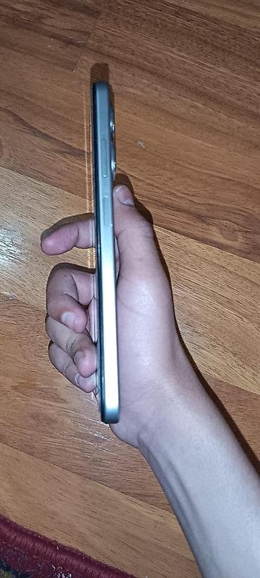 lv kabrolar: Infinix 256 ГБ, цвет - Серебристый, Face ID — 2