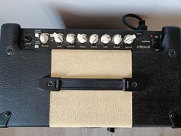 gitara tarnada: Cort CM30R gitar gücləndiricisi - Güc: 30W gitar kombosu - Kanallar — 2