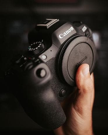 citi net: Canon EOS seriyalı DSLR fotoaparat (gövdə) - Sensor: APS-C CMOS - — 1