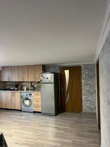 əmircanda həyət evi satılır: 8 комнат, 400 м², Нет кредита, Средний ремонт — 18