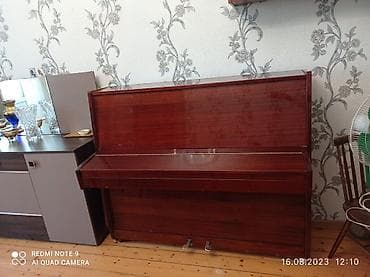 gitara akustik: Sssr istehsali “KUBAN”pianinosu – - Korpus: tünd qəhvəyi Ev — 2