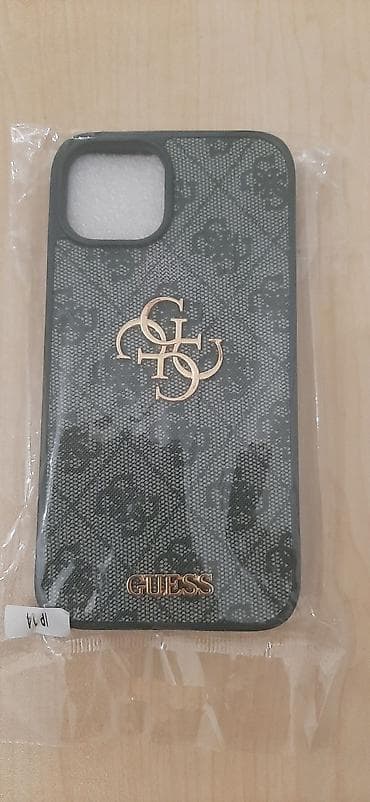 GUESS brendi telefon qabı - Model: iPhone 14 üçün sərt arxa qapaq . -