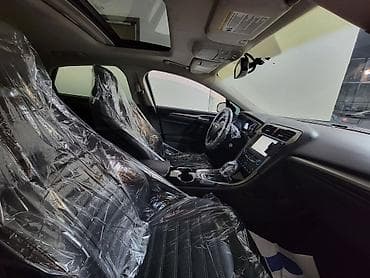 vito disk: Ford Fusion sedan – qara rəng, aerodinamik kuzov və idman üslublu — 5