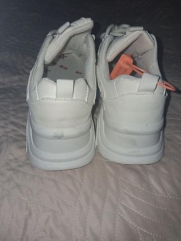 qadın geyimi: Ölçü: 37, rəng - Ağ, Yeni — 4