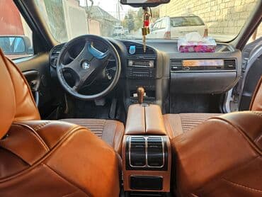 disk qapaq: BMW sedan – salon və interyer - Marka/model: BMW 3 Seriyası (E36 — 2