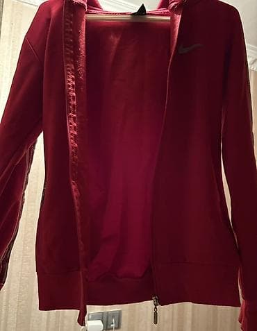M bədən sadə, qırmızı, nike emblemli jaket — 3