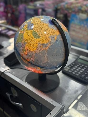 qlobus satışı: Elektriklə işıqlanan dünya qlobusu - Masaüstü qlobus, plastik dayaq — 2