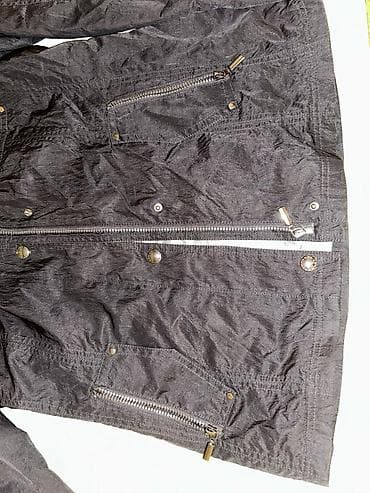 qisa balonka kurtkalar: Qara rəngli yüngül üst geyimi – şalvarcins (denim) üslubunda qısa — 1