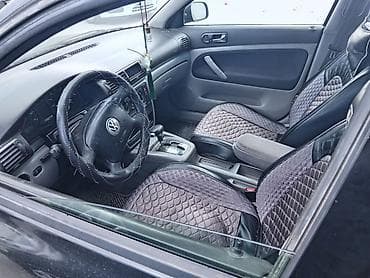 aqua disk: Volkswagen Passat: 1.8 l | 1988 il Sedan — 3