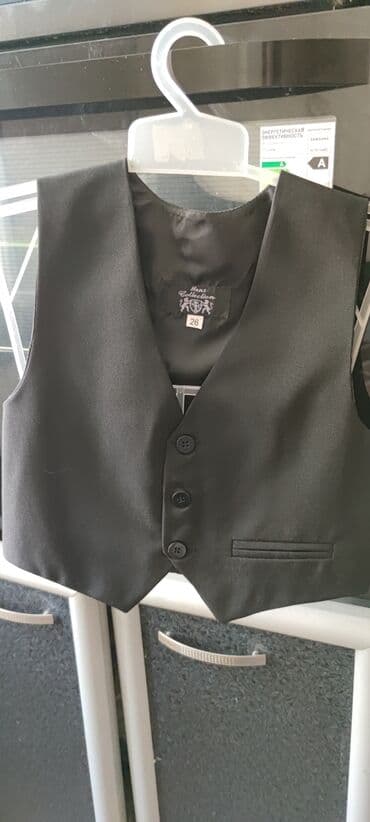 kisi pencekleri: Noviy kostum razmer 26cena 35m 2-3yawa qeder.Tezedi olcu 26 qiymet — 2