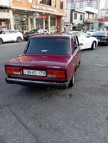 vaz 2106 aksesuar: VAZ Lada 2107 sedan - Rəng: tünd albalı/bordo - Kuzov: 4 qapılı — 2