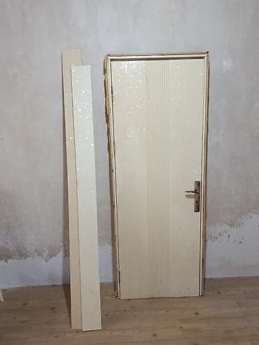 Ağ rəngli daxili otaq qapısı dəsti - Material: ağ rəngli