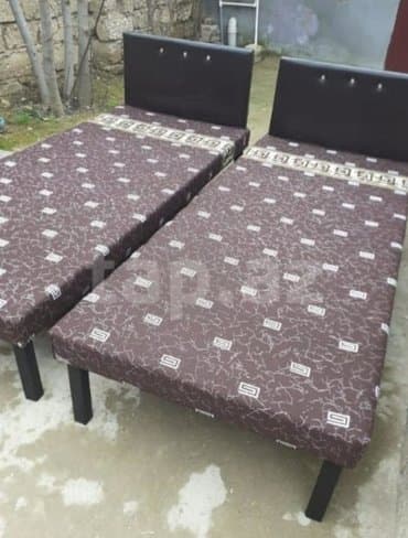 Kravat taza 
Hazırı var 
Çatdırılma münasib qiymata
Kravat — 1