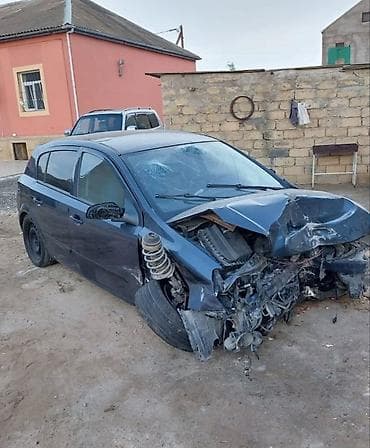 opel astra h bufer: Opel Astra H — ehtiyat hissələri üçün Mashin:il 2006 mator 1.3 maşın — 4