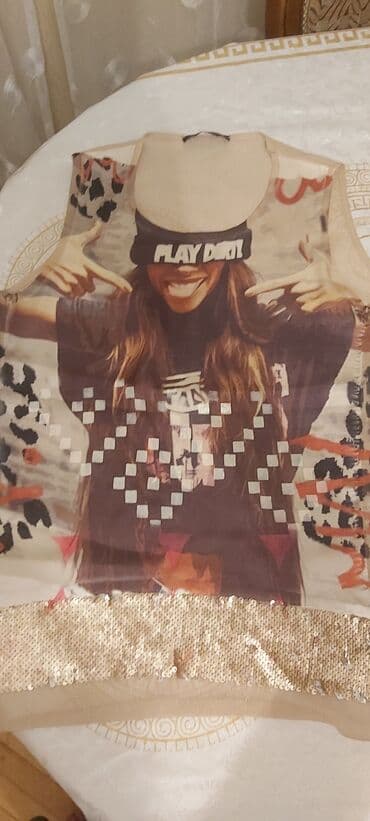 ağ qadın koftaları: Rinascimentodan bluz.Transparandır.1 dəfə geyinilib.Qiyməti 8 manat — 1