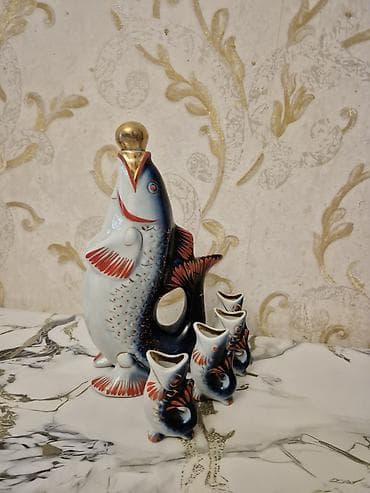 Porcelan “Balıq” sürahisi və qədəh dəsti - Material: qabartmalı