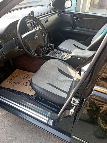 raf 4: Mercedes-Benz E-Class (W210) sedan – qara rəng, 4 qapılı, orijinal — 7