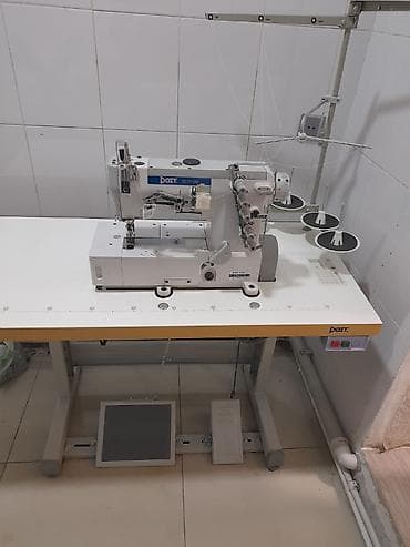 Tikiş maşını Atelye, dərzi sexləri və ya evdə peşəkar səviyyədə dərzi