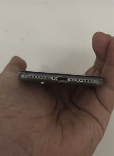 Kompüter, noutbuk və planşetlər: IPhone 8, 64 GB, Space Gray, Qırıq — 4